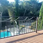 In Der Provence- Aussergewoehnliche Villa- Okzitanien- Gard By Interhome Bagnols-sur-Cèze