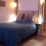 In Der Provence- Aussergewoehnliche Villa- Okzitanien- Gard By Interhome بيت للعطل