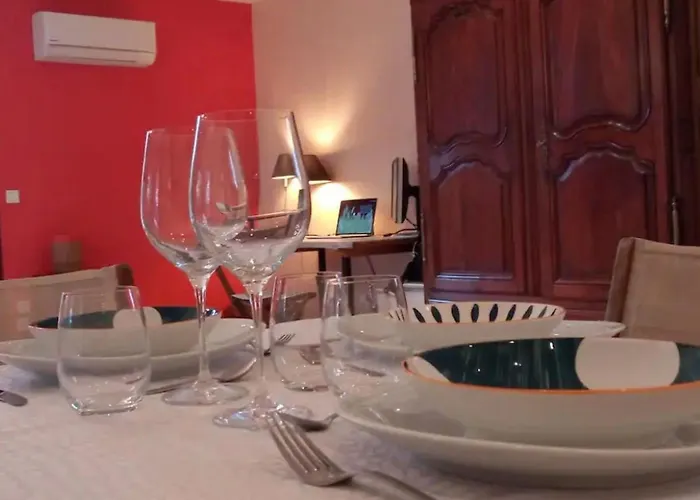 In Der Provence- Aussergewoehnliche Villa- Okzitanien- Gard By Interhome Bagnols-sur-Cèze