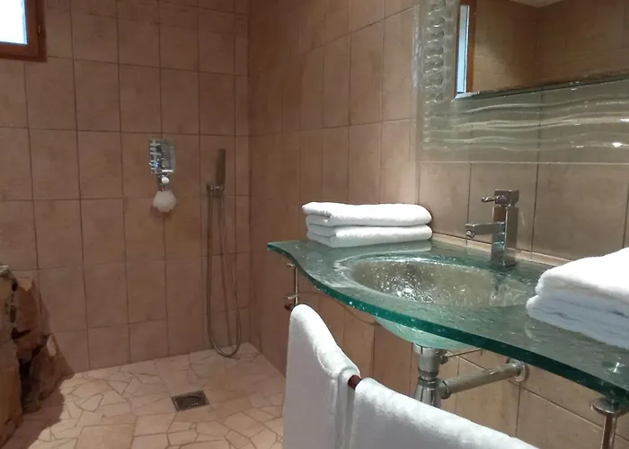 In Der Provence- Aussergewoehnliche Villa- Okzitanien- Gard By Interhome Hébergement de vacances *