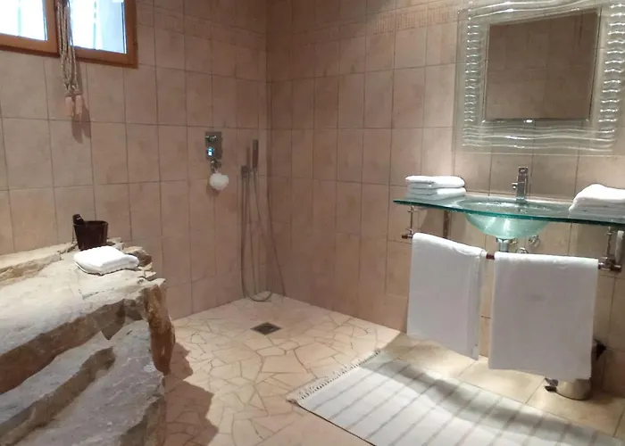 Hébergement de vacances In Der Provence- Aussergewoehnliche Villa- Okzitanien- Gard By Interhome *